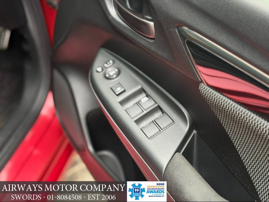 2018 Honda Fit - image 9