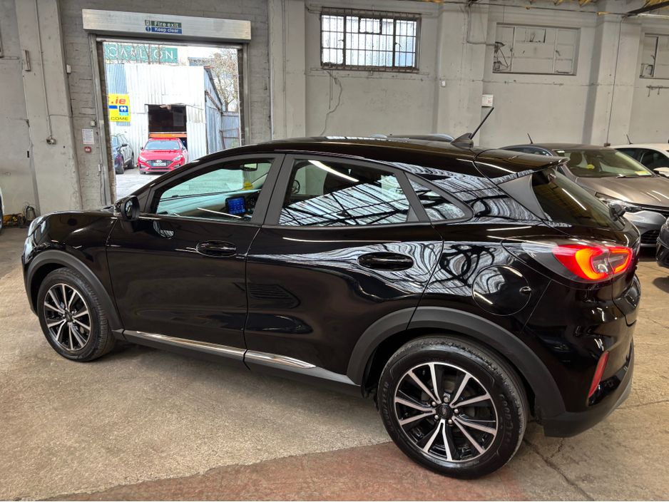 2023 Ford Puma - image 12