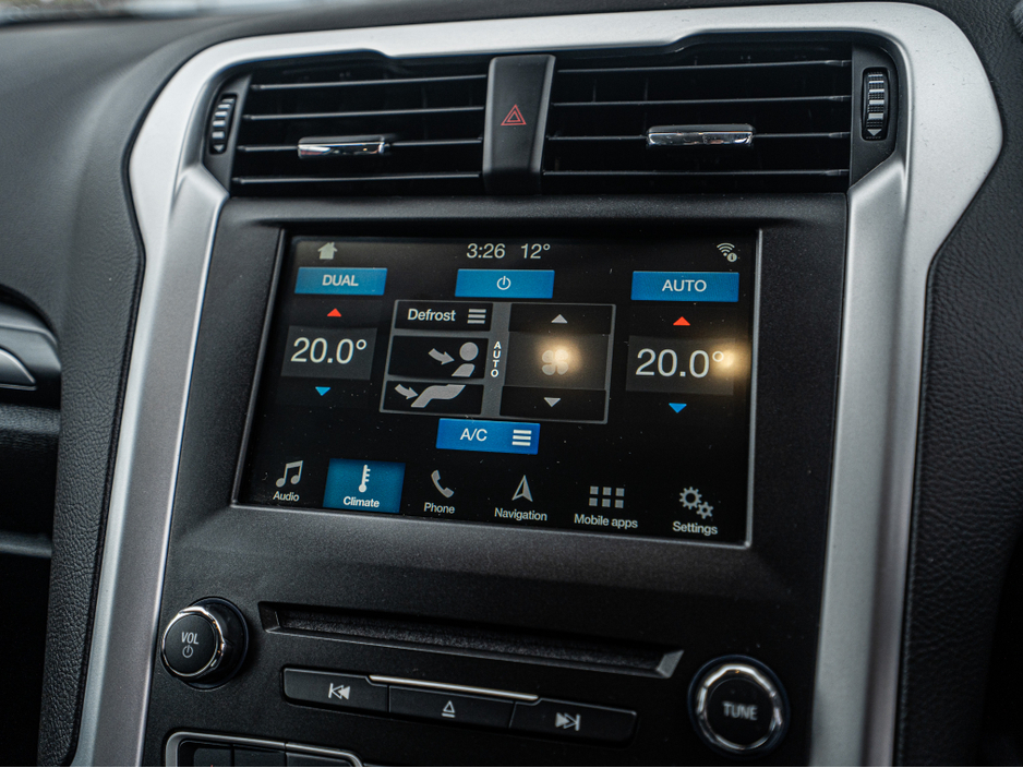 2018 Ford Mondeo - image 26