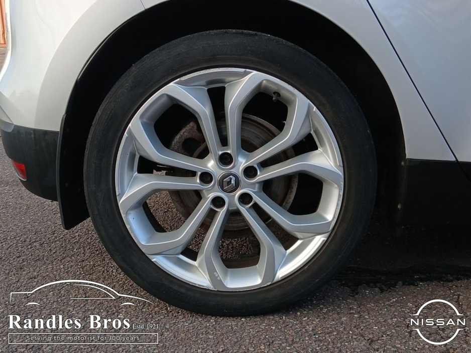 2019 Renault Scenic - image 9