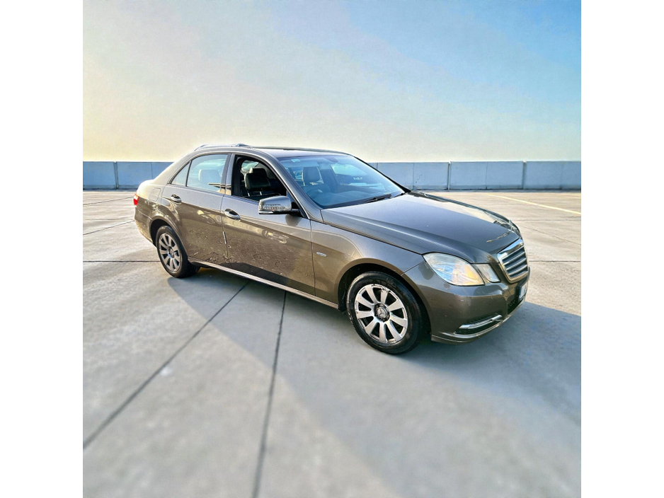 2011 Mercedes-Benz E Class E 200 CDI BlueEfficiency Classic A/T R12 €5,888