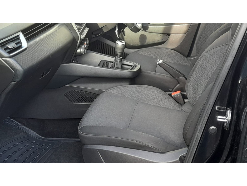 2022 Renault Clio Dynamique TCe 90 €14,450