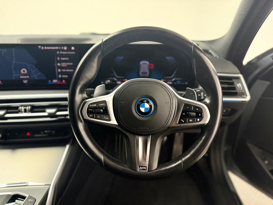 2022 BMW 3 Series 330E M SPORT €39,990