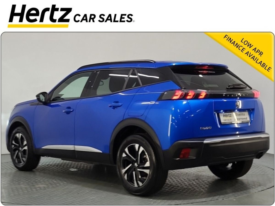 2023 Peugeot 2008 - image 2