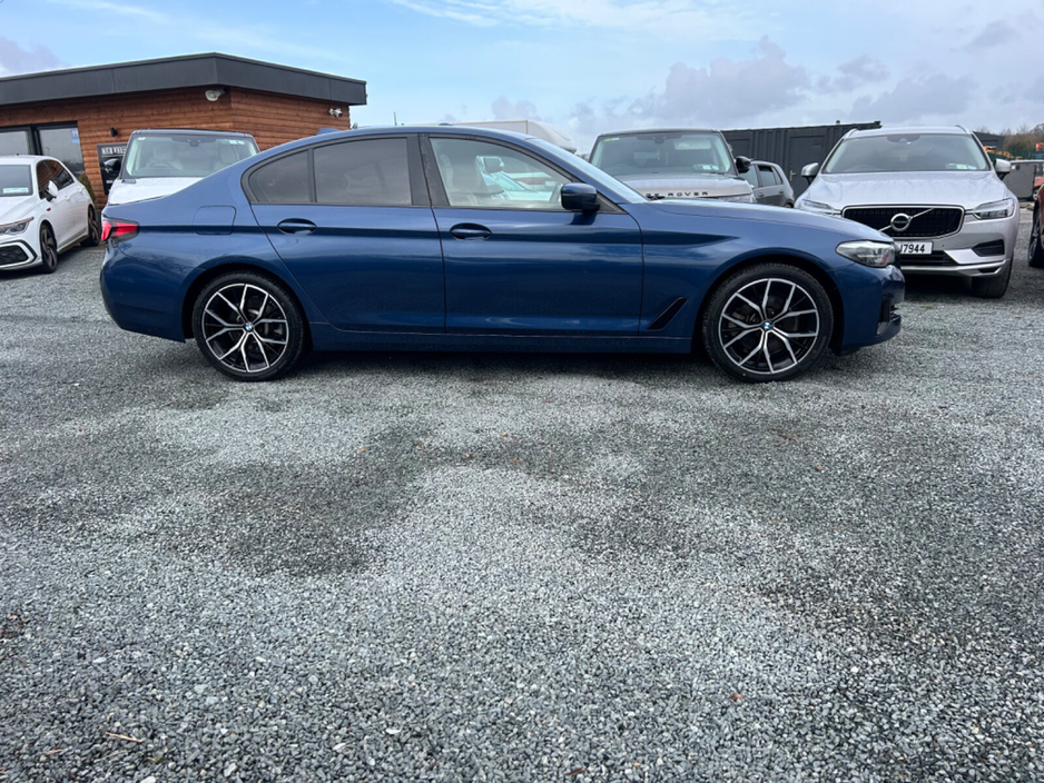 2021 BMW 5 Series - image 16