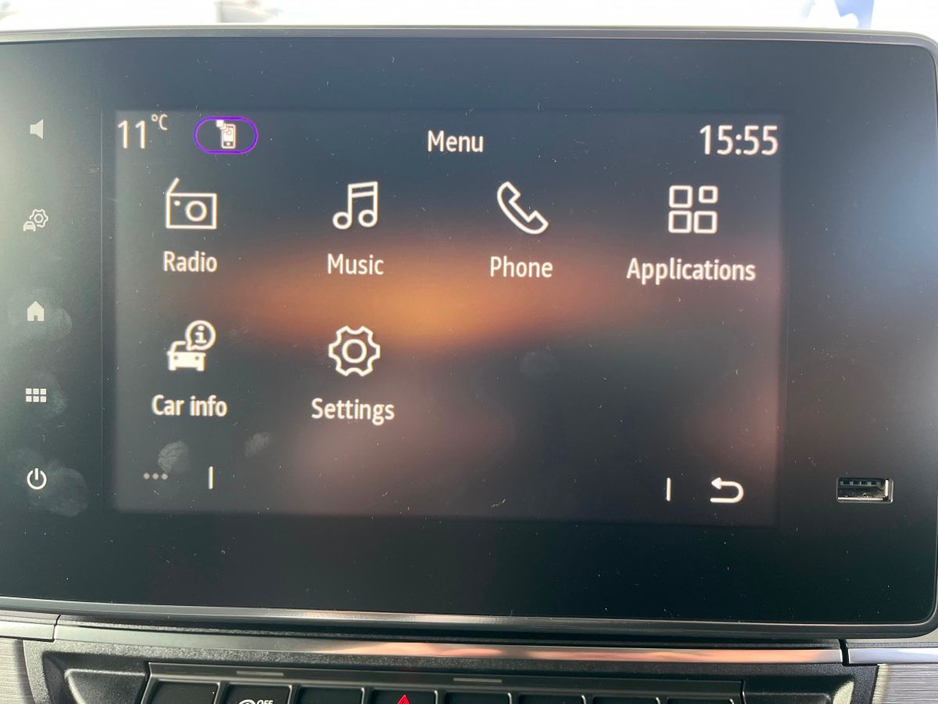 2025 Renault Kangoo - image 8