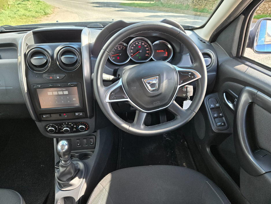 2018 Dacia Duster - image 14