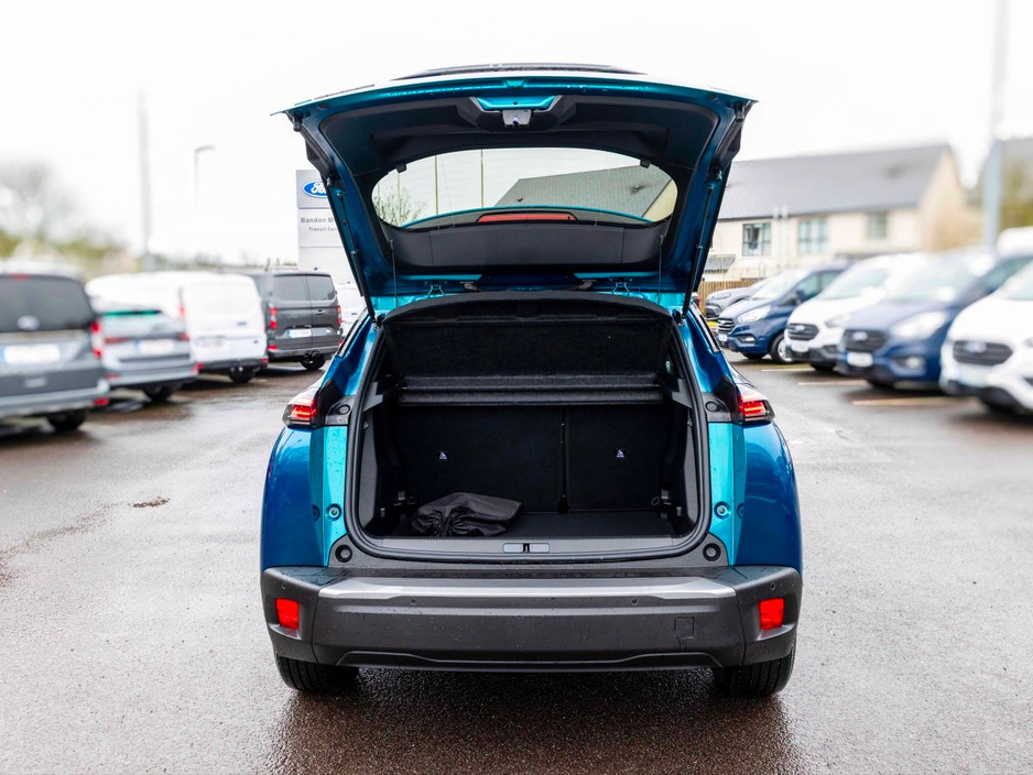 2026 Peugeot 2008 2026 Peugeot 2008 Electric 156bhp (54 kWh) Allure