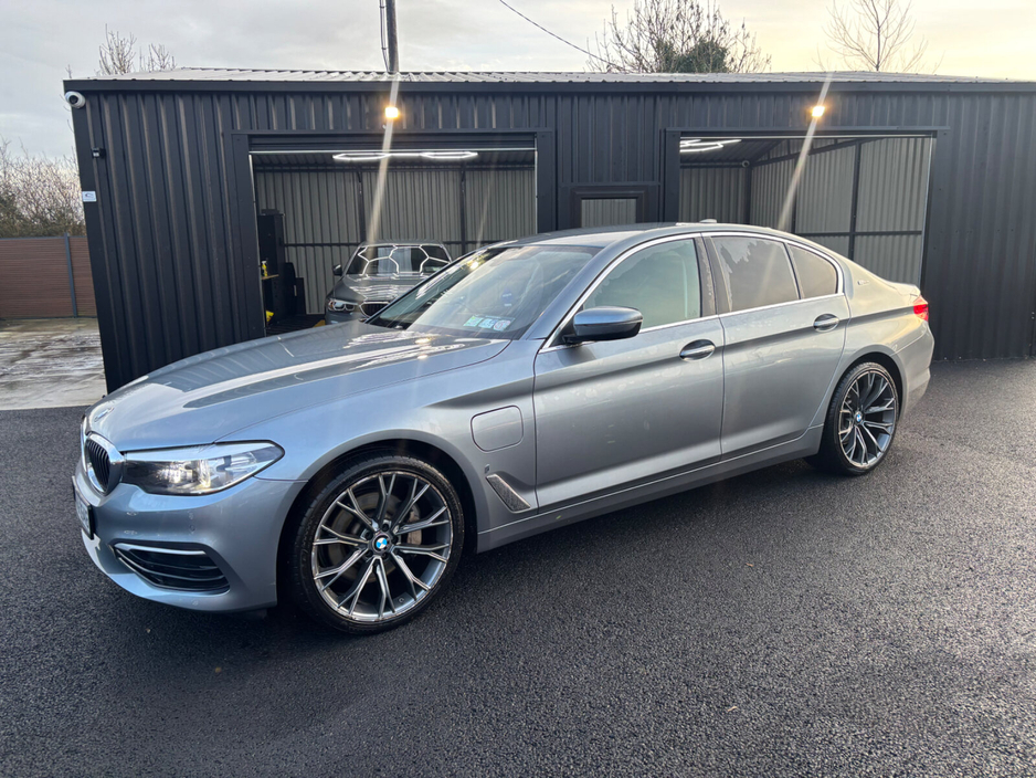 2017 BMW 5 Series 530e SE Auto €17,950