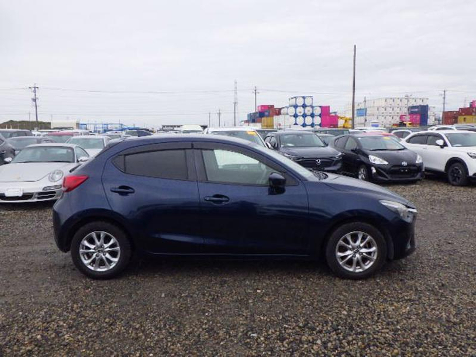 2016 Mazda Demio 162 13S Touring €9,850