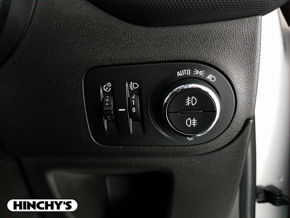 2023 Opel Crossland X - image 19