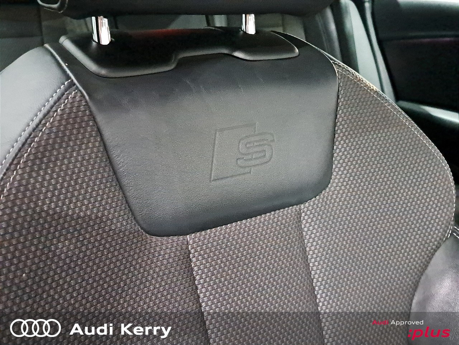 2017 Audi A4 - image 24