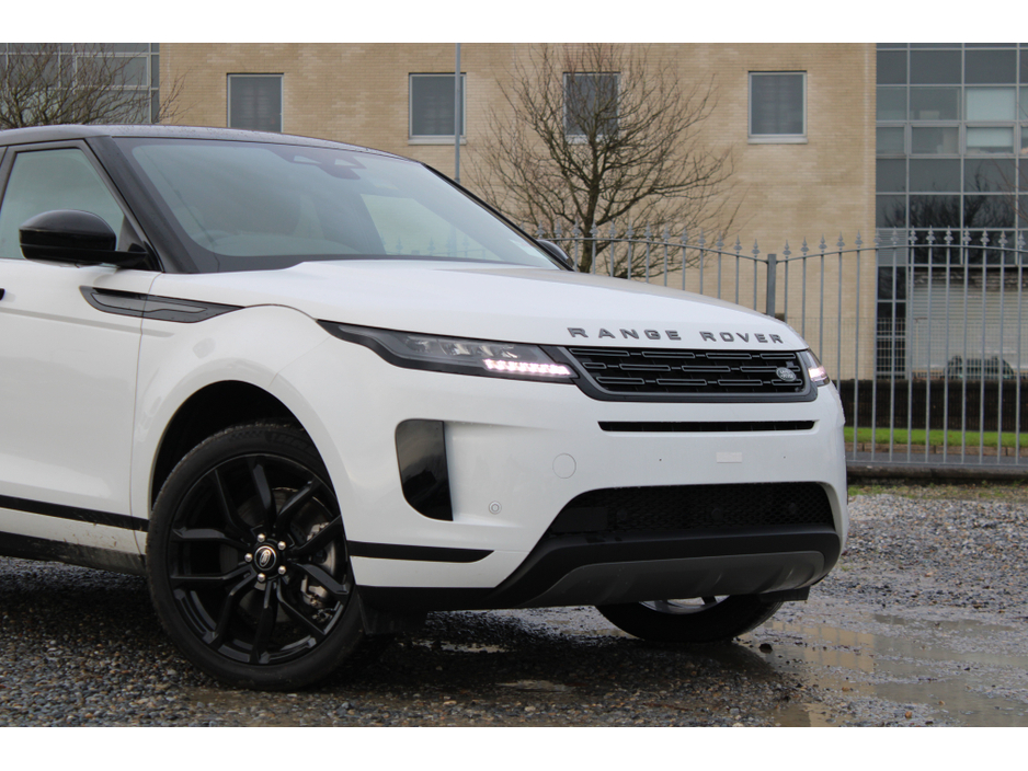 2025 Land Rover Range Rover Evoque - image 5