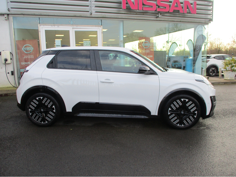 2026 Nissan Micra - image 3