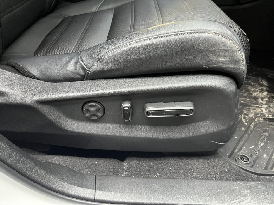 2022 Honda CR-V €33950 2022 HONDA CR-V HEV EX 2.0 AUTOMATIC / CRUISE CONTROL / REVERSE CAMERA / ELECTRIC MEMORY & HEATED SEATS €33,950