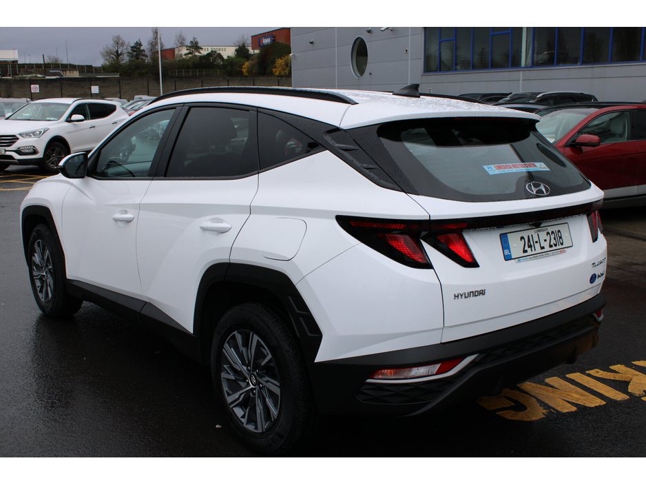 2024 Hyundai Tucson - image 3