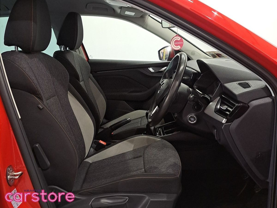 2020 Skoda Kamiq - image 12