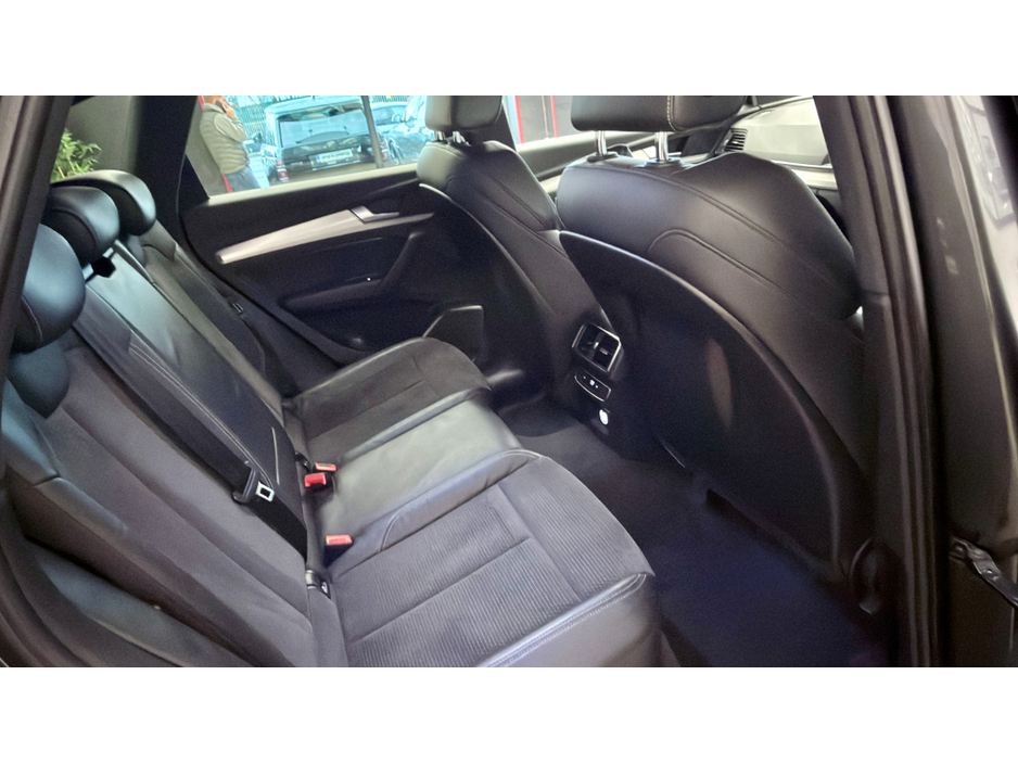 2018 Audi Q5 - image 12