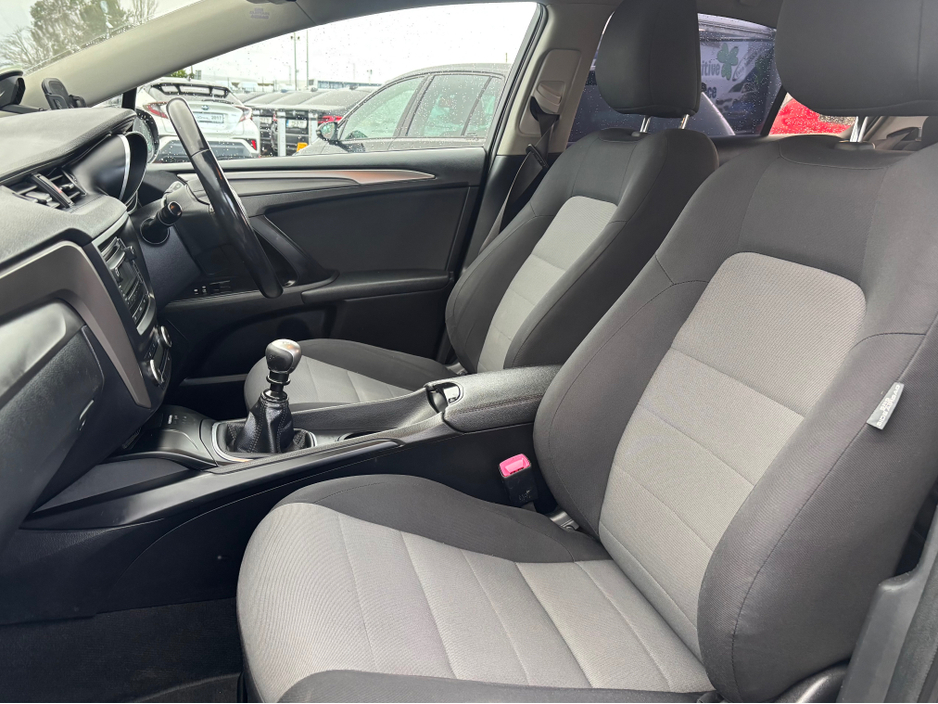 2016 Toyota Avensis 1.6 D AURA 4DR €8,950