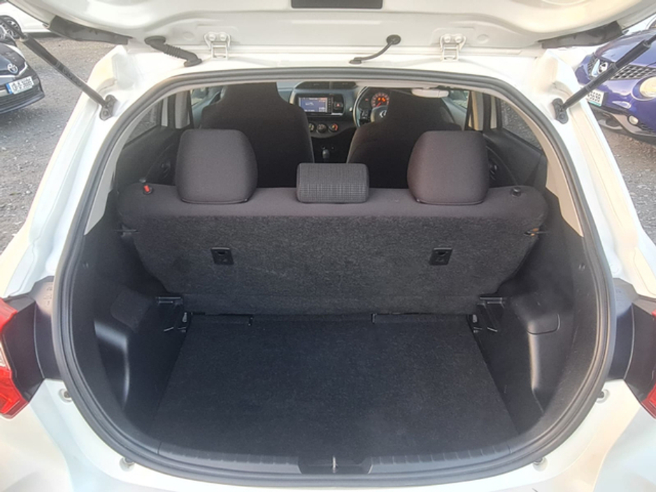 2018 Toyota Vitz - image 13