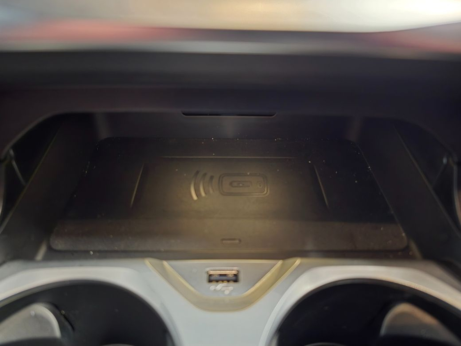 2023 BMW 8 Series - image 14