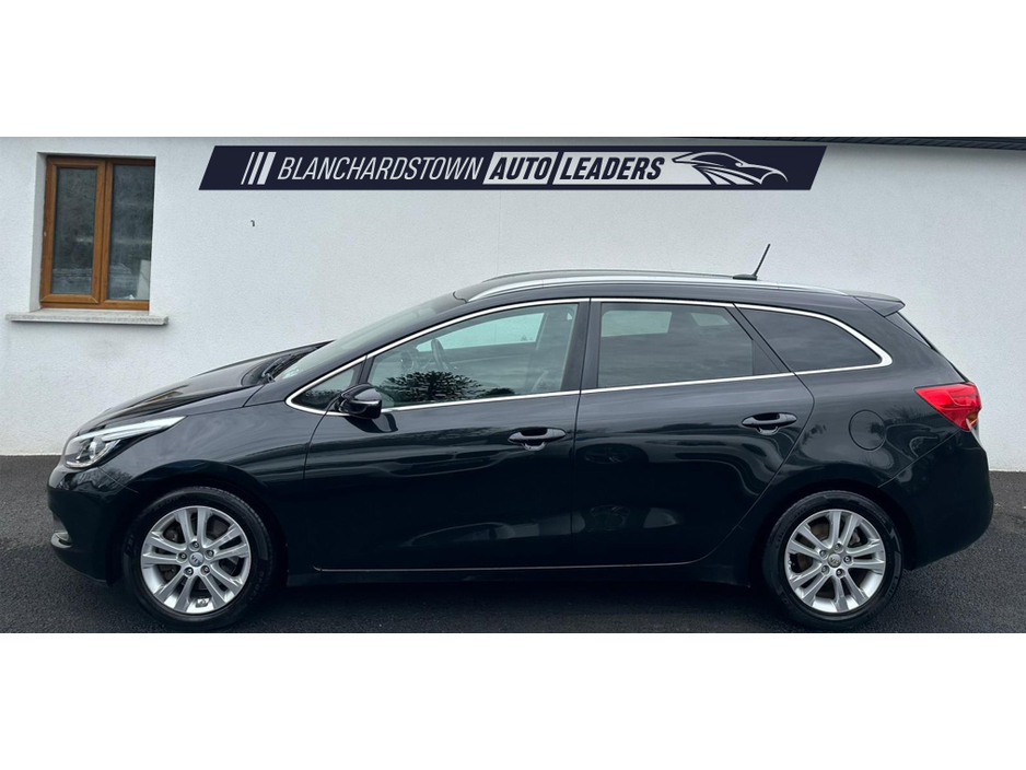 2015 Kia Ceed - image 2