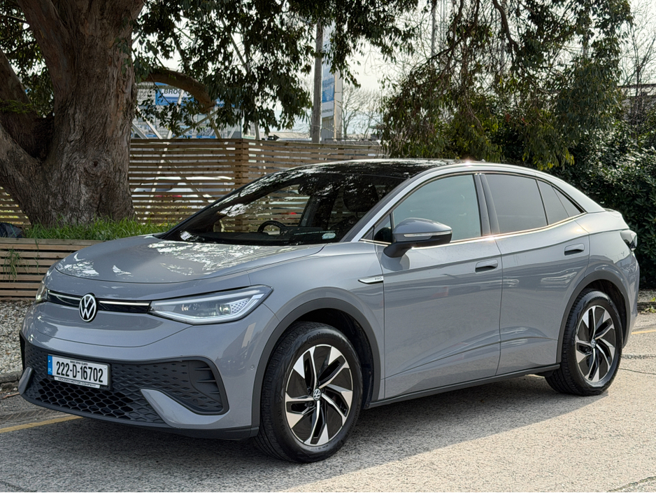 2022 Volkswagen ID.5 - image 2