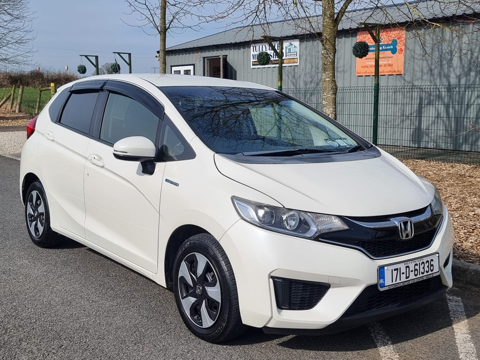 2017 Honda Fit - image 8