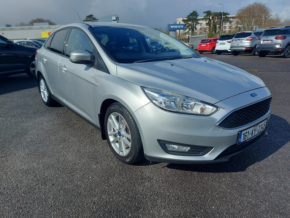 2016 Ford Focus - image 7