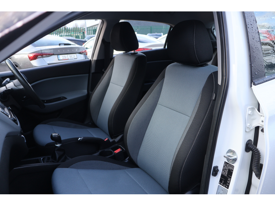 2017 Hyundai i20 ACTIVE DELUXE Only 74,000Km Exceptional! €12,995