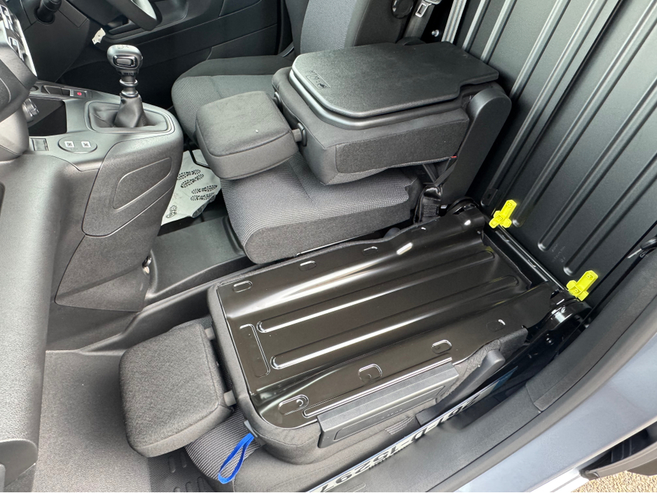 2026 Citroen Berlingo - image 18