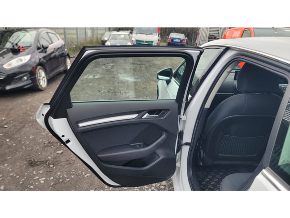 2013 Audi A3 - image 6