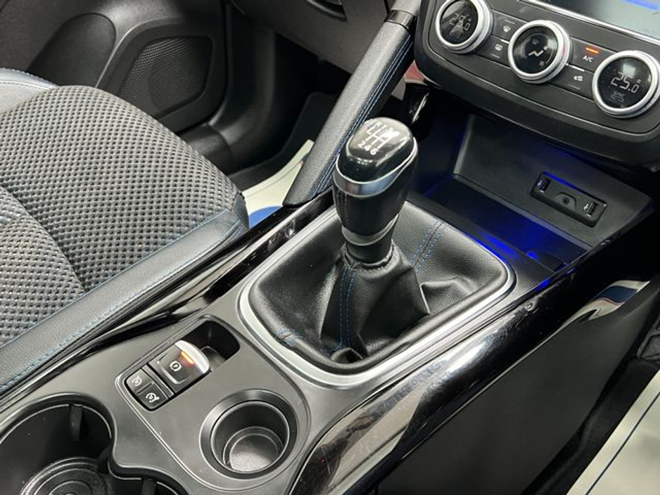 2020 Renault Kadjar - image 8