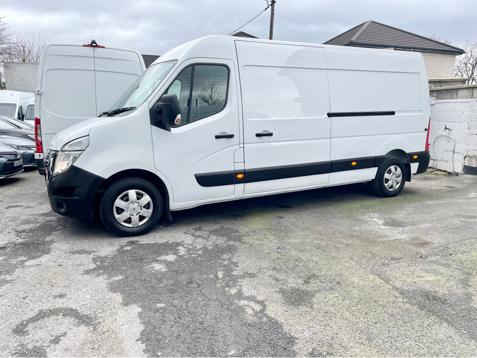 2021 Nissan NV400 - image 33