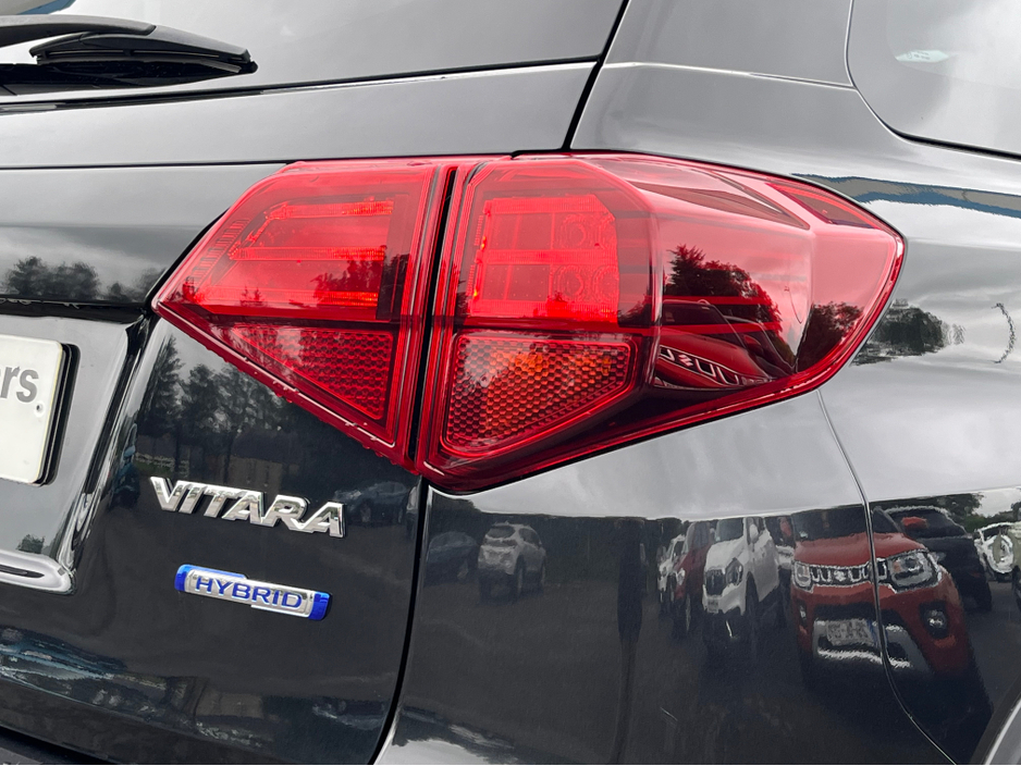 2023 Suzuki Vitara - image 10