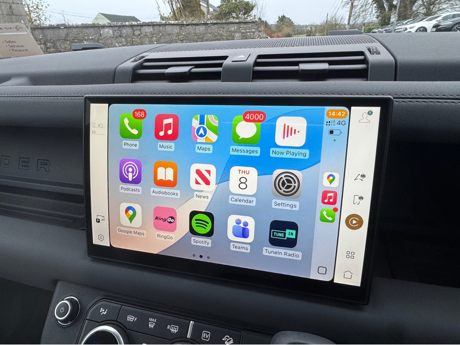 2025 Land Rover Defender P300e X-DYNAMIC SE URBAN SPEC PHEV AUTO €109,950