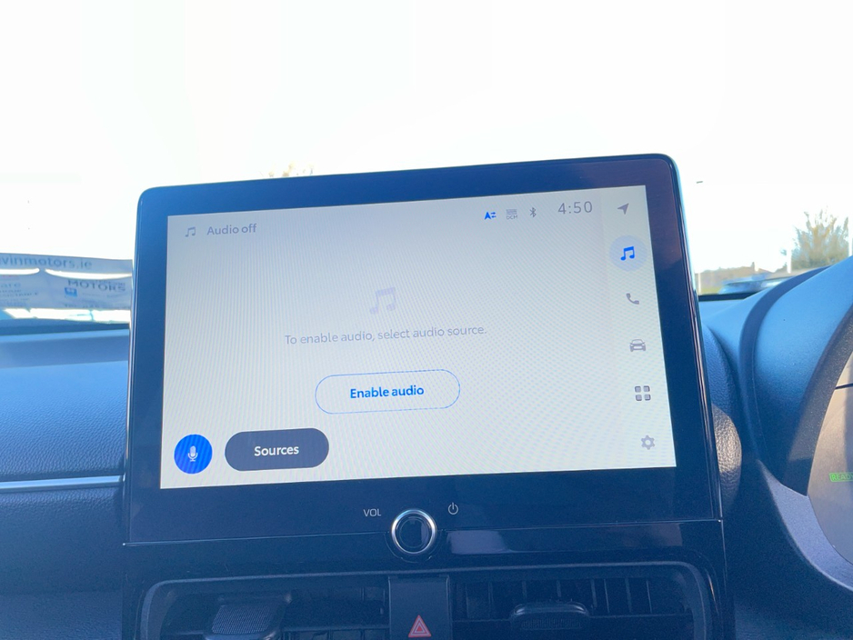 2025 Toyota Yaris Cross - image 12