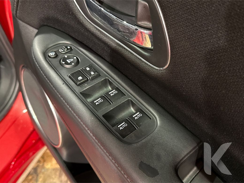 2020 Honda Vezel - image 17