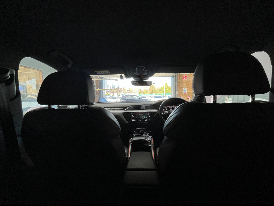 2021 Audi e-tron - image 18