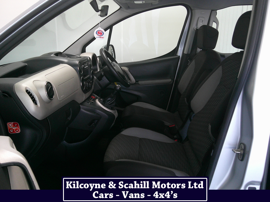 2013 Peugeot Partner - image 12