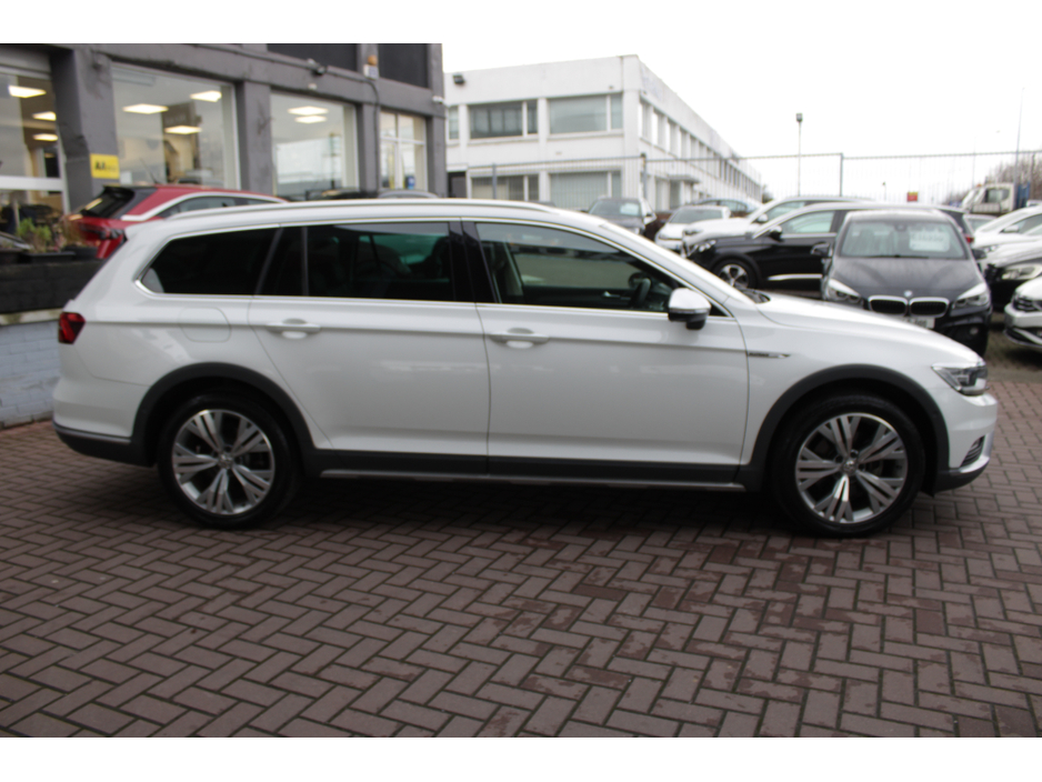 2019 Volkswagen Passat 2.0TDI 150BHP ALLTRACKEDITION 5DR ESTATE AUTOMATIC // STUNNING CAR WITH ONLY 108, 000 KMS // BUY WITH CONFIDENCE AA AND SIMI APPROVED DEALER 2025 // FINANCE ARRANGED // ALL TRADE INS WELCOME // €23,950