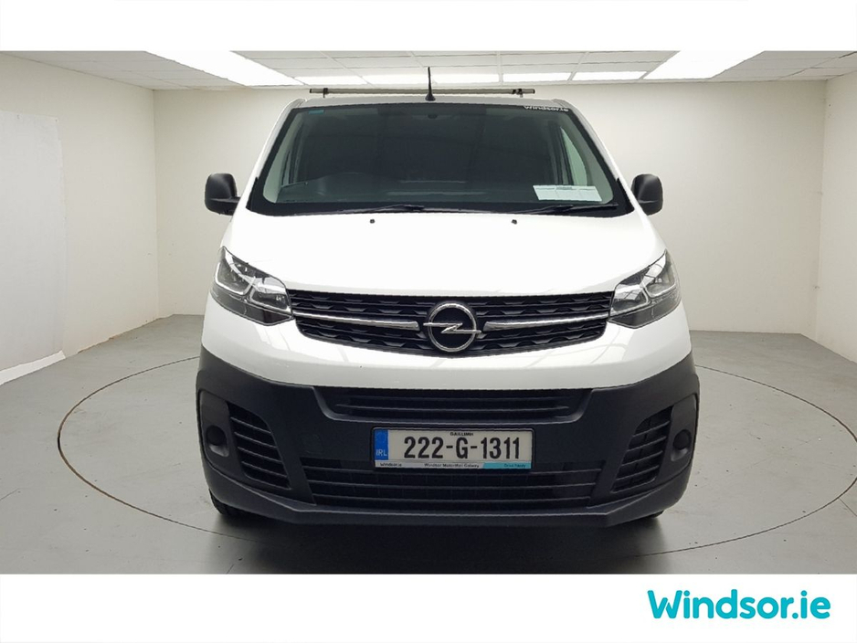 2022 Opel Vivaro - image 7