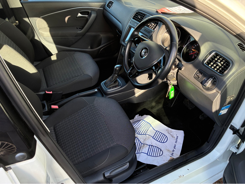2015 Volkswagen Polo DBA-6RCJZ €12,500