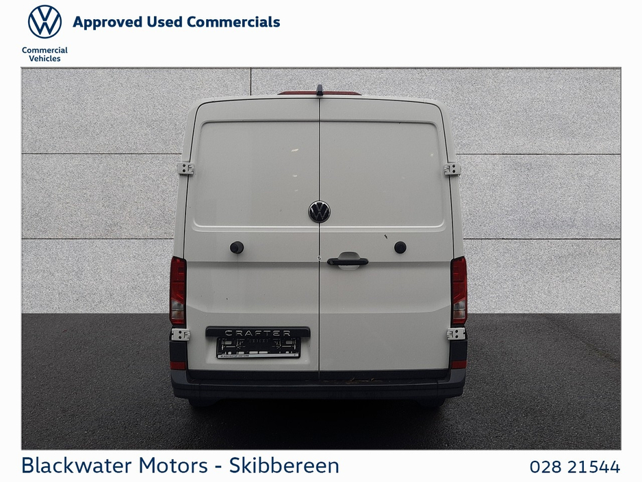 2025 Volkswagen Crafter - image 14