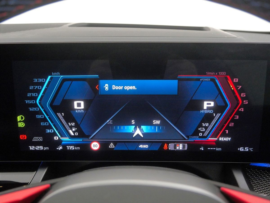 2025 BMW M5 - image 9