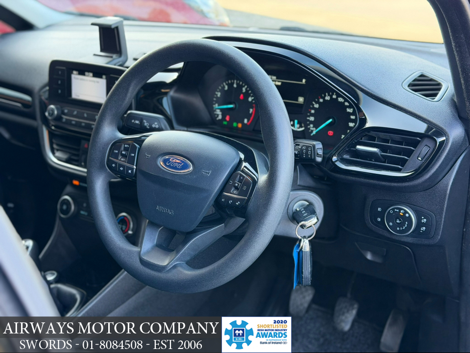 2018 Ford Fiesta - image 9