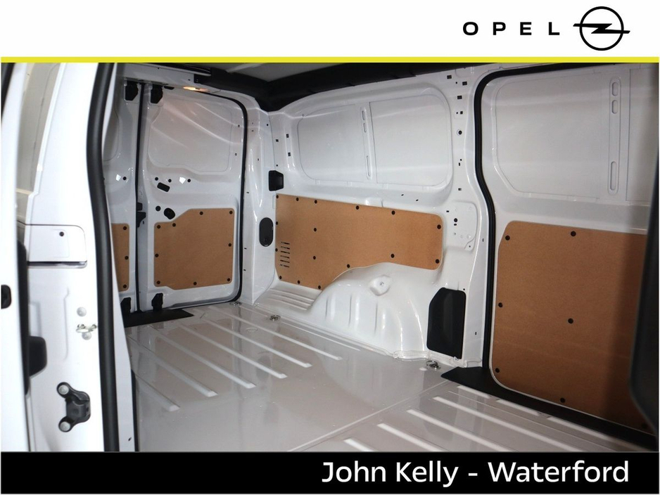 2026 Opel Vivaro - image 3