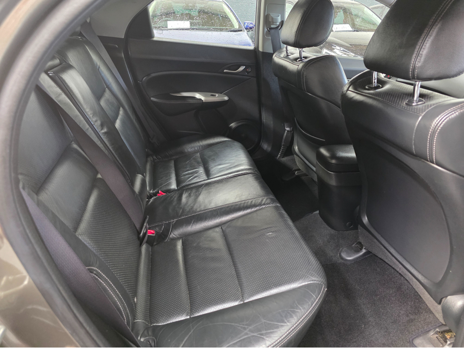 2009 Honda Civic - image 12