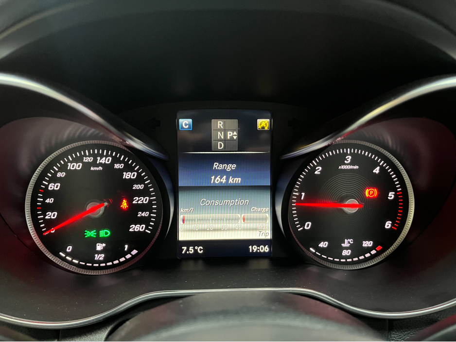 2017 Mercedes-Benz C Class - image 23