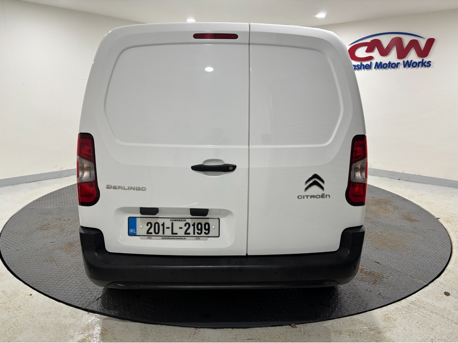 2020 Citroen Berlingo - image 6